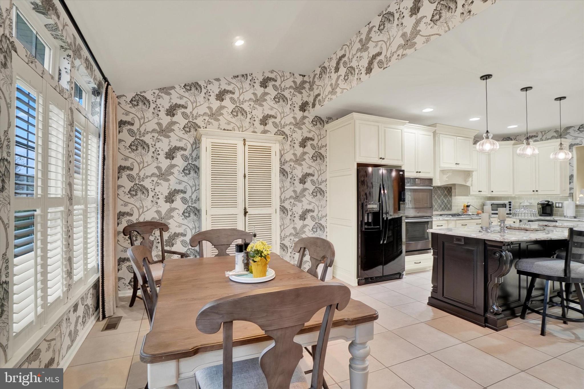 REGENTS GLEN/SYCAMORE GROVE - Residential