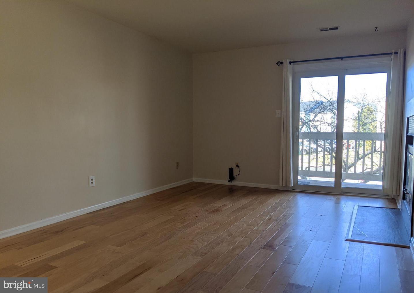 ESSEX HOUSE - Residential Lease