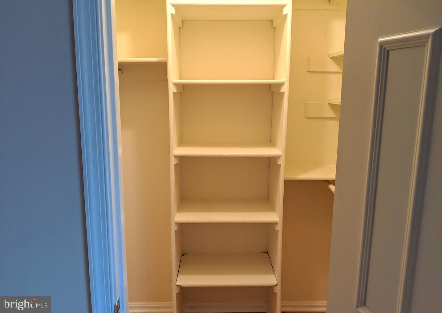 ESSEX HOUSE - Residential Lease