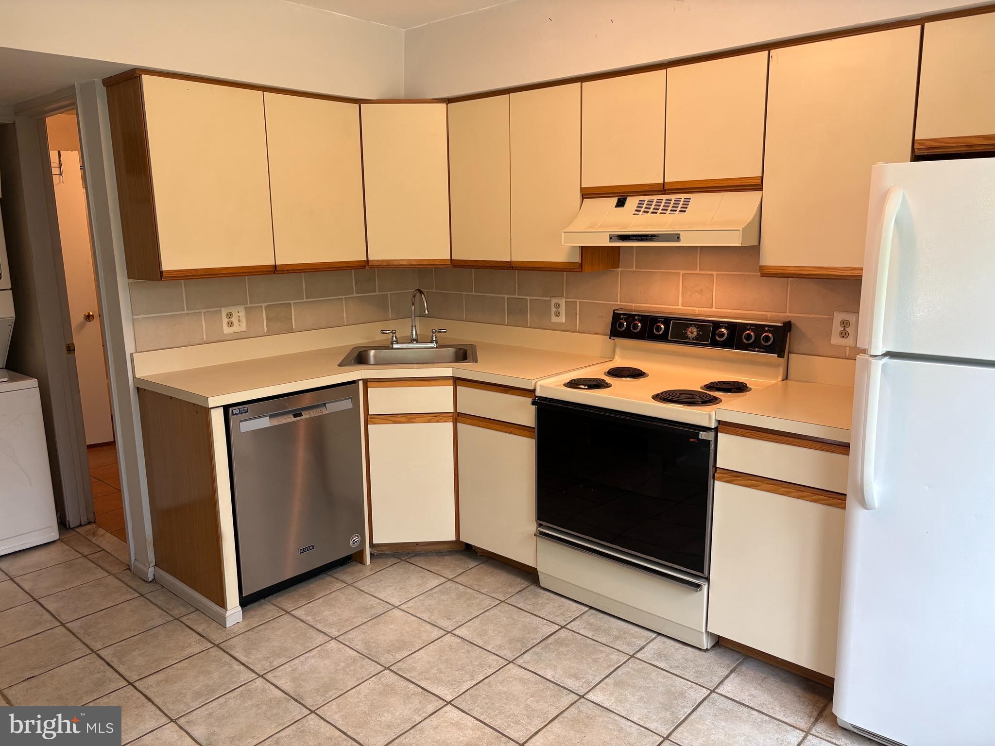 BROOKWOOD - Residential