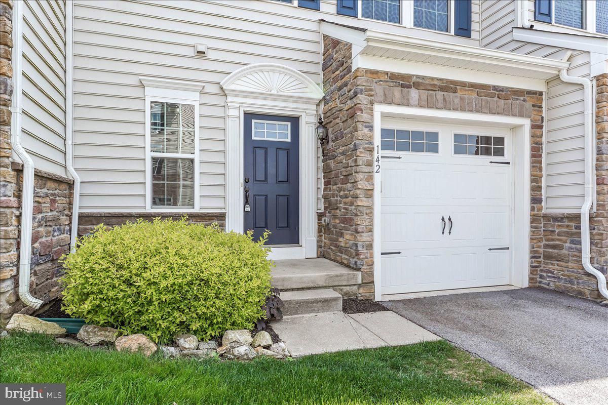 142 CRICKET DRIVE