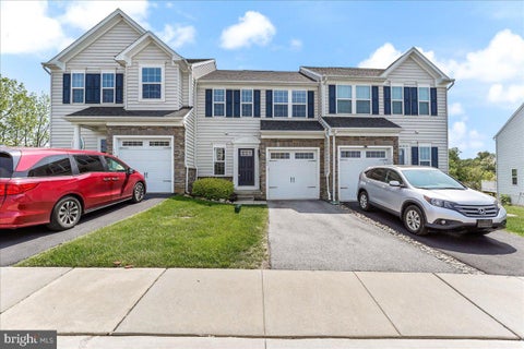 Townhouse For Rent - 142 Cricket Drive<br/> MALVERN, PA 19355