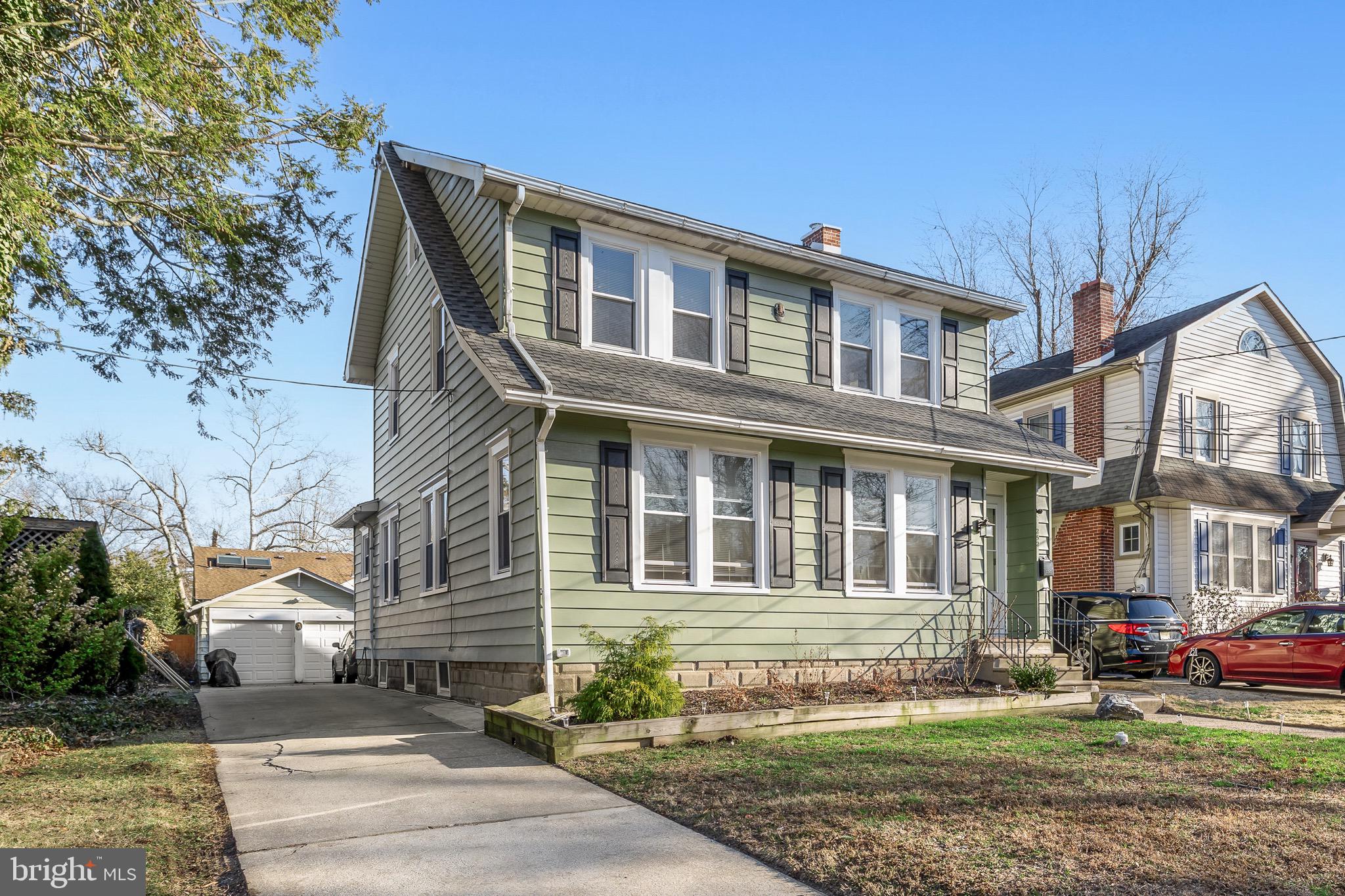 252 RHOADS AVENUE 1ST FLOOR