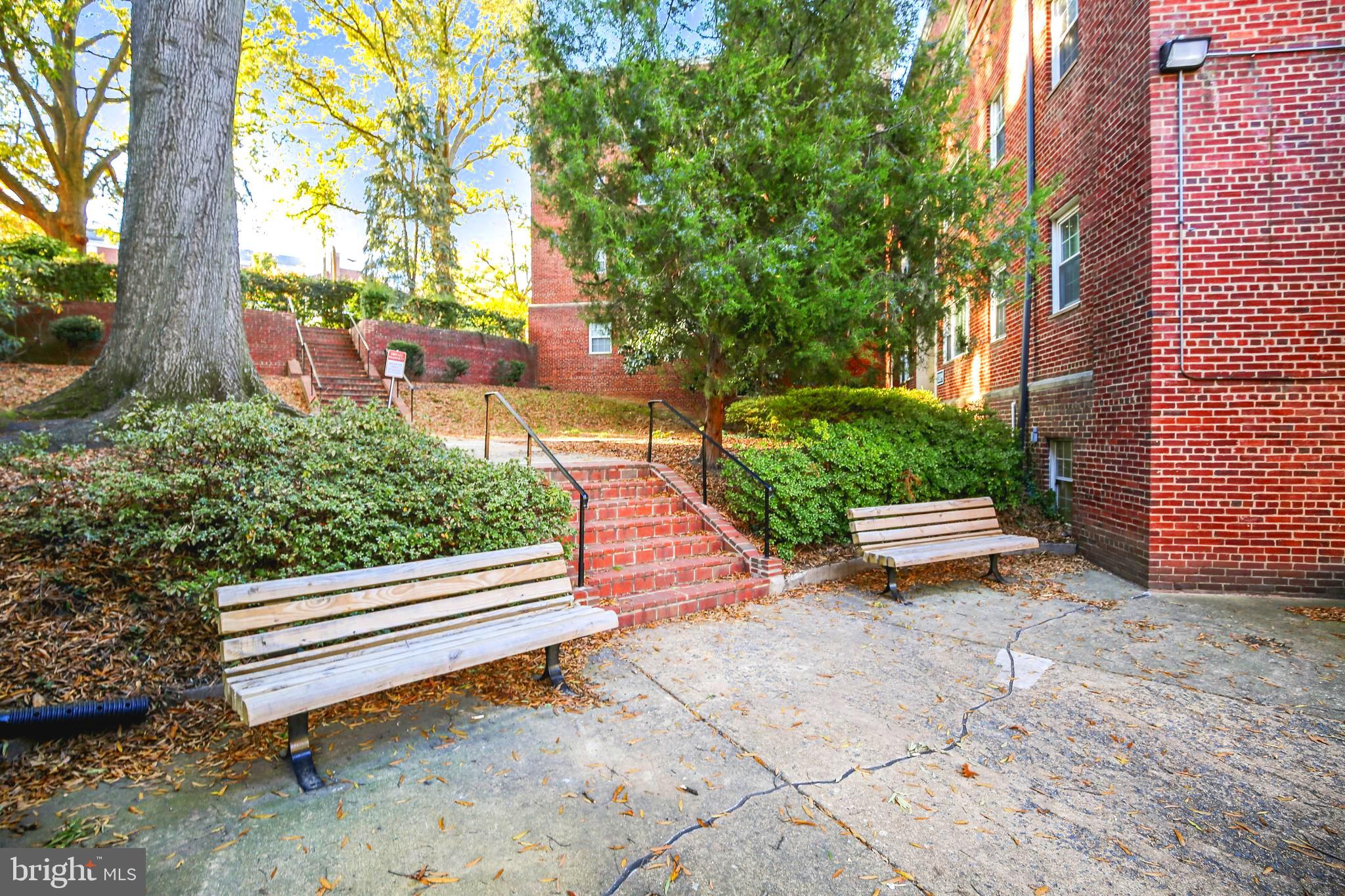 WESTMORELAND TERRACE - Residential