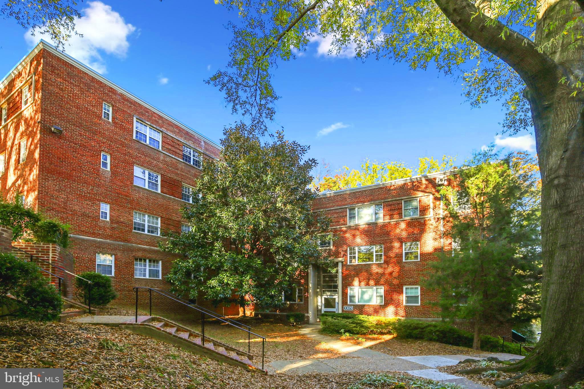 WESTMORELAND TERRACE - Residential