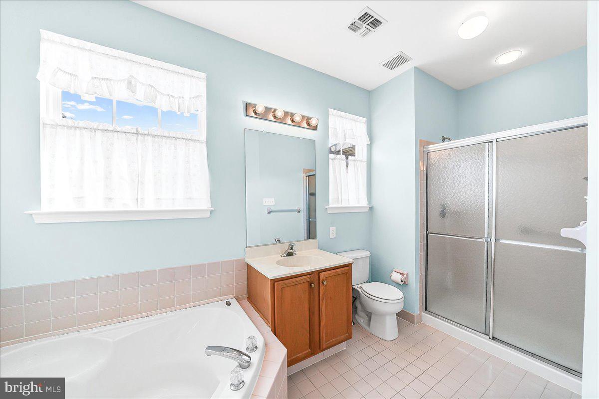 FOX HILL FARM - Residential