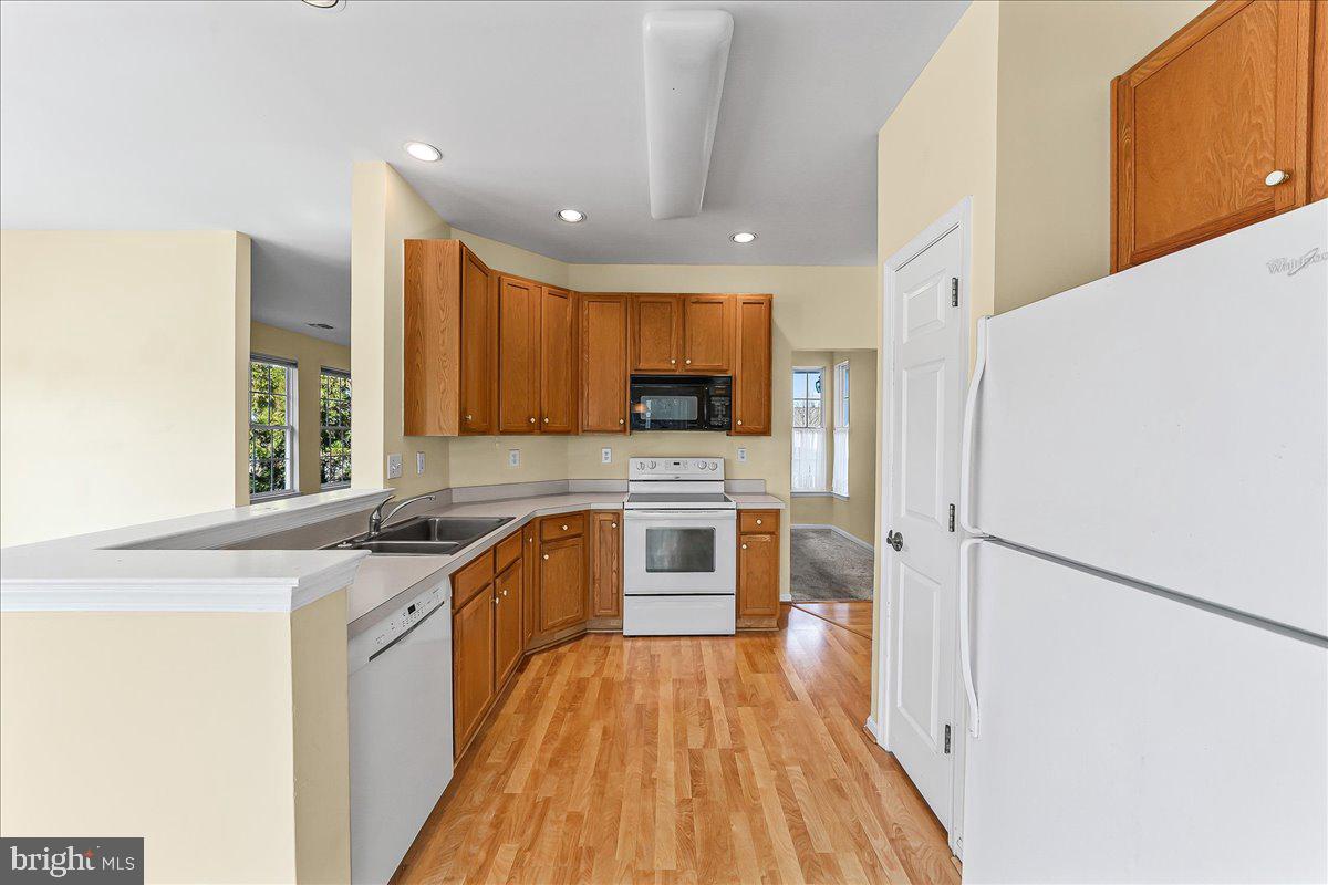 FOX HILL FARM - Residential