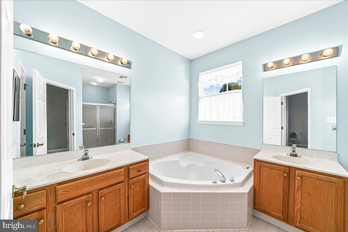 FOX HILL FARM - Residential