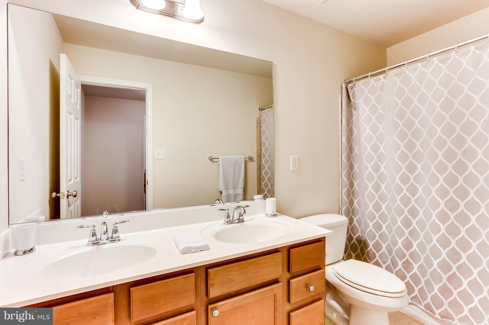 KINGS WOODS - Residential