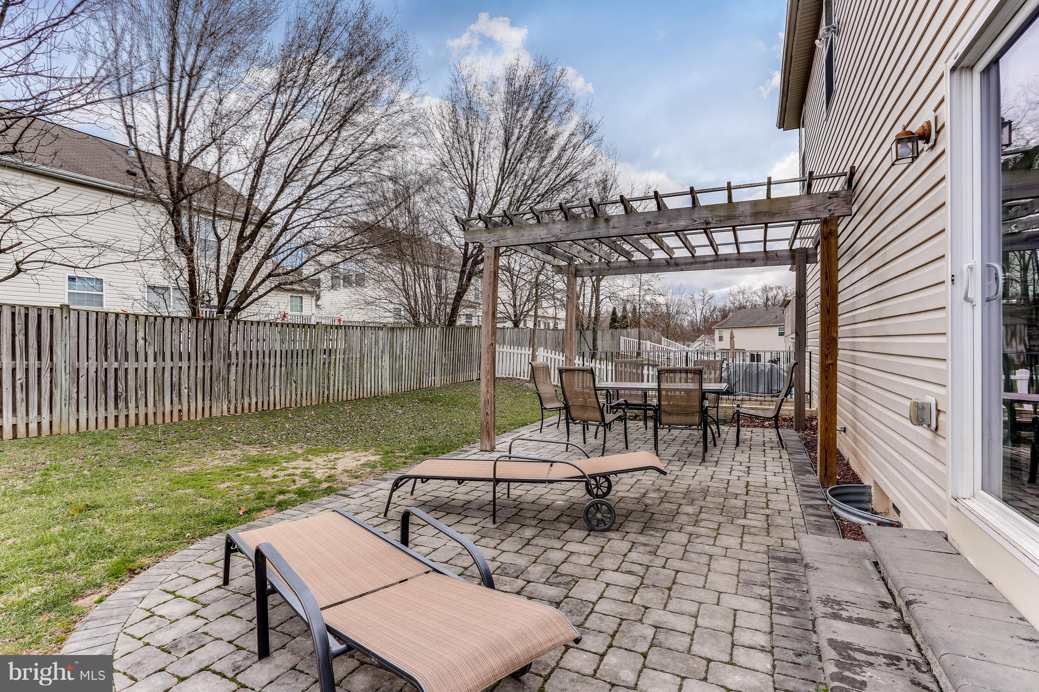 KINGS WOODS - Residential