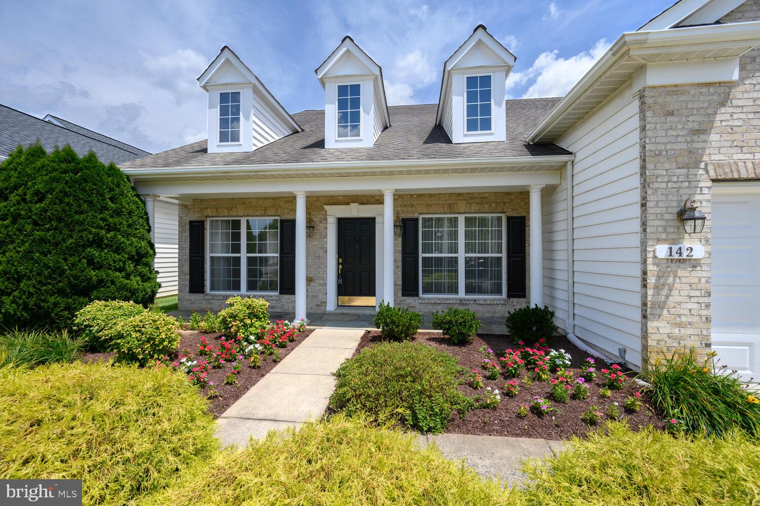 SYMPHONY VILLAGE AT CENTREVILLE - Residential