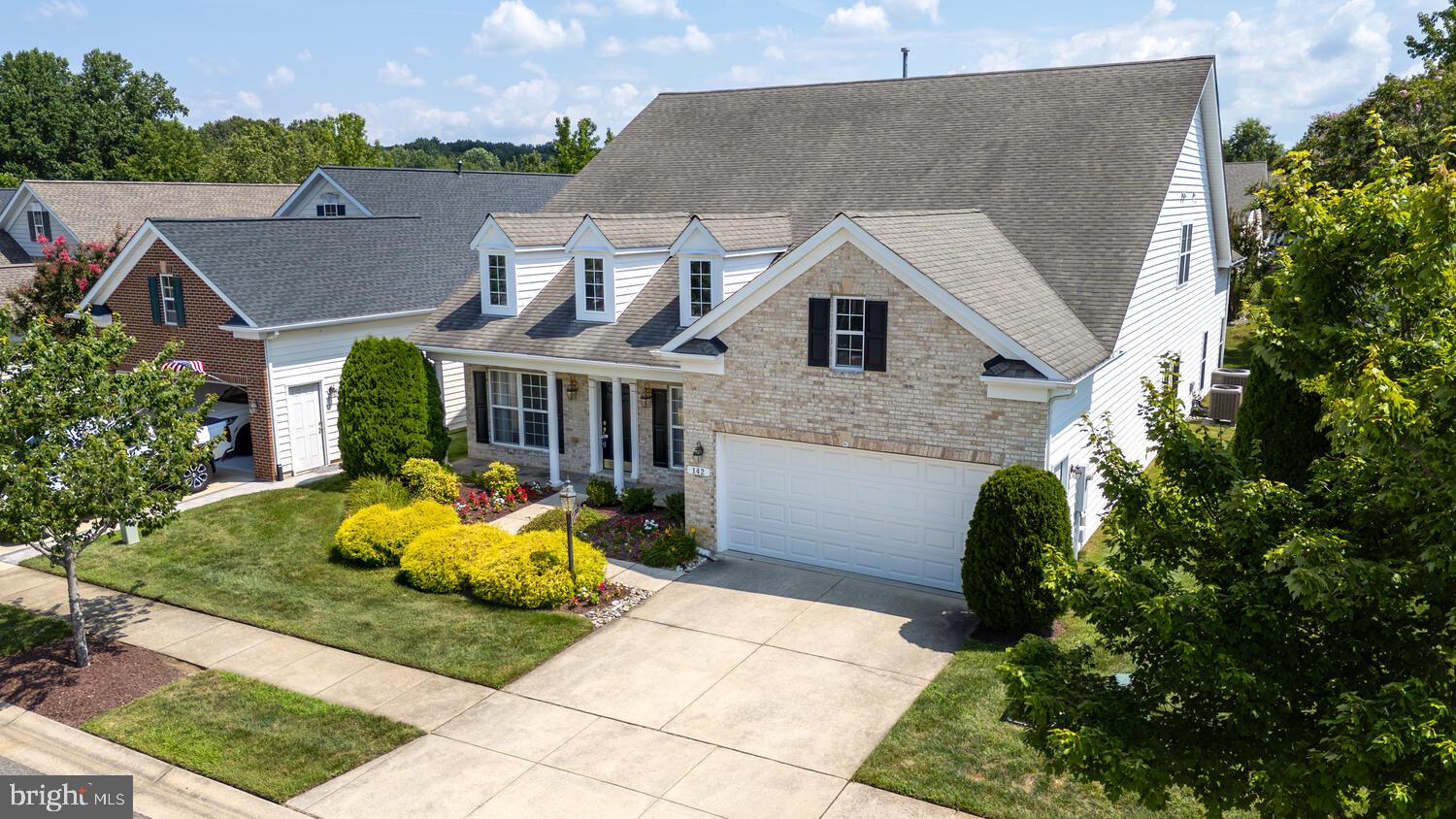 SYMPHONY VILLAGE AT CENTREVILLE - Residential