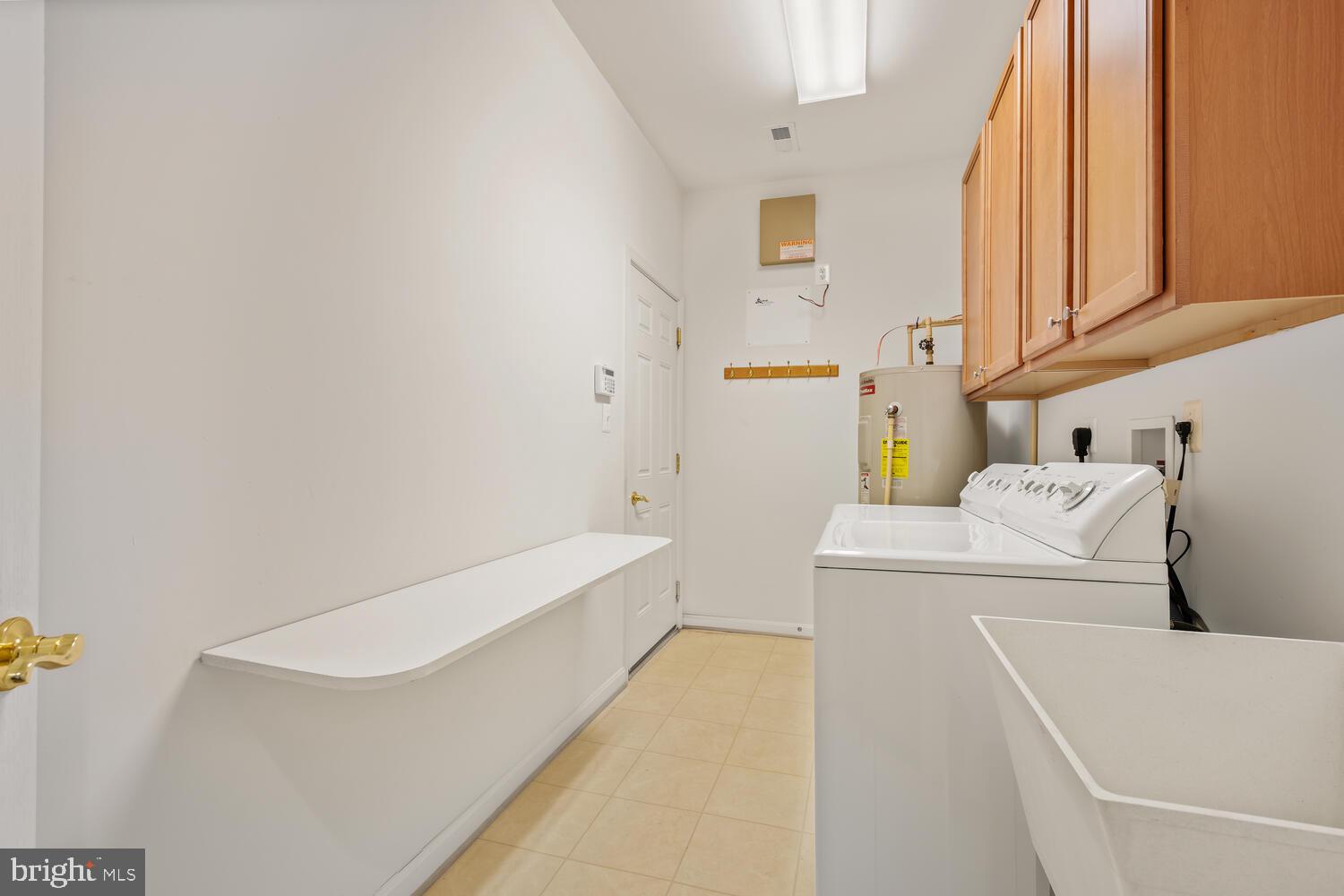 SYMPHONY VILLAGE AT CENTREVILLE - Residential