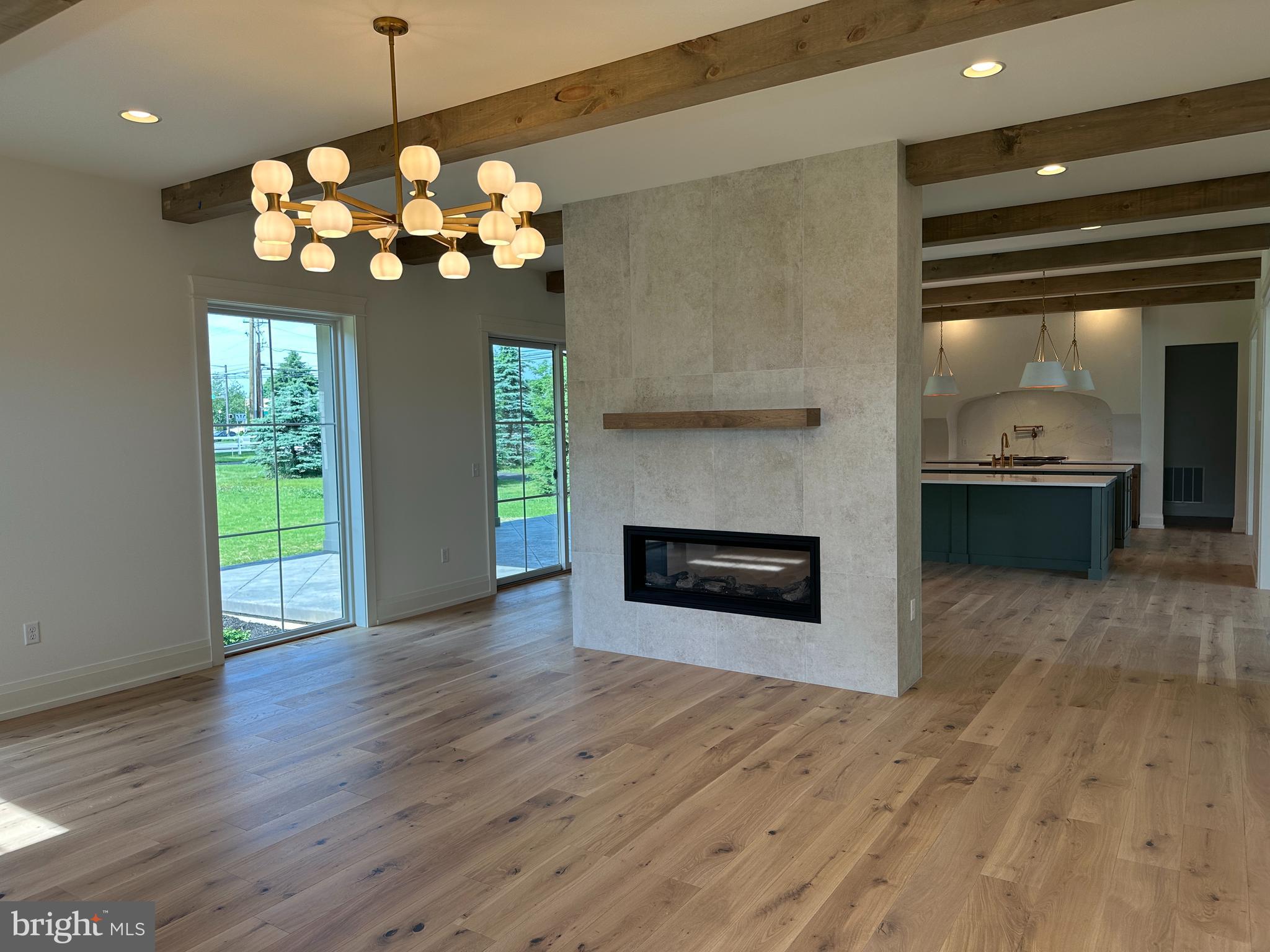 GLENDALE ESTATES - Residential