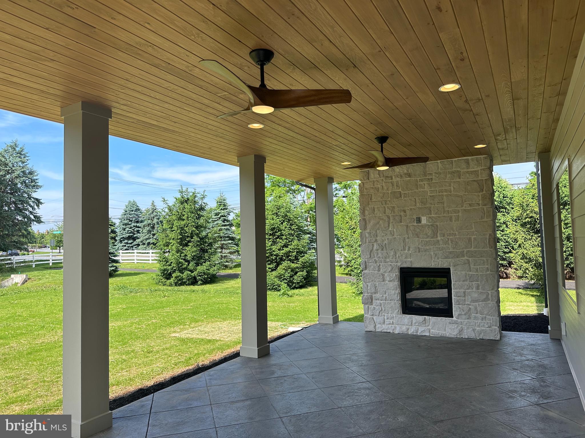 GLENDALE ESTATES - Residential