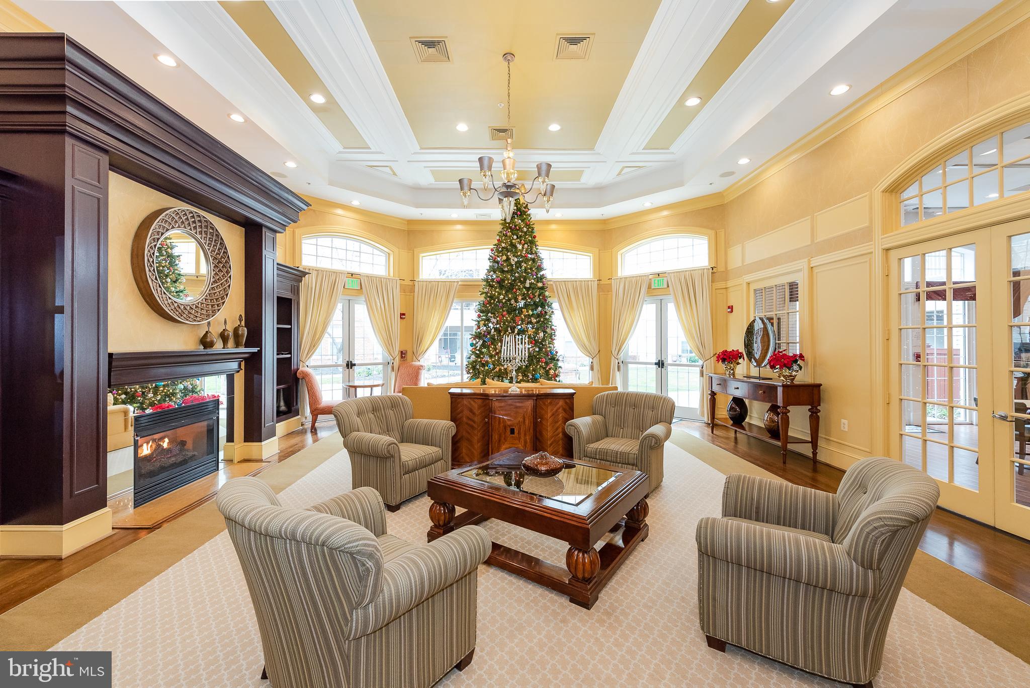 HIGH VIEW - Residential Lease