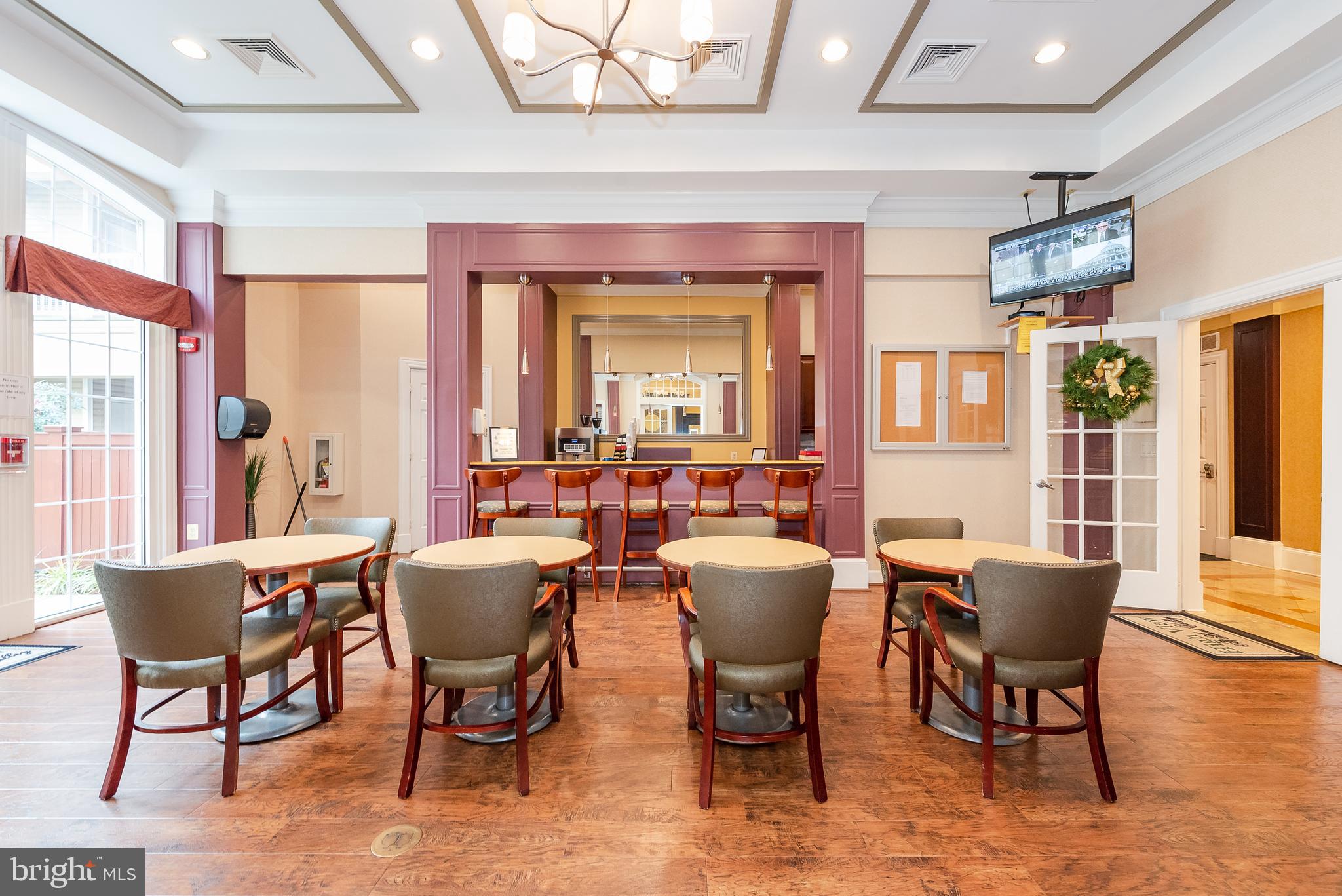 HIGH VIEW - Residential Lease