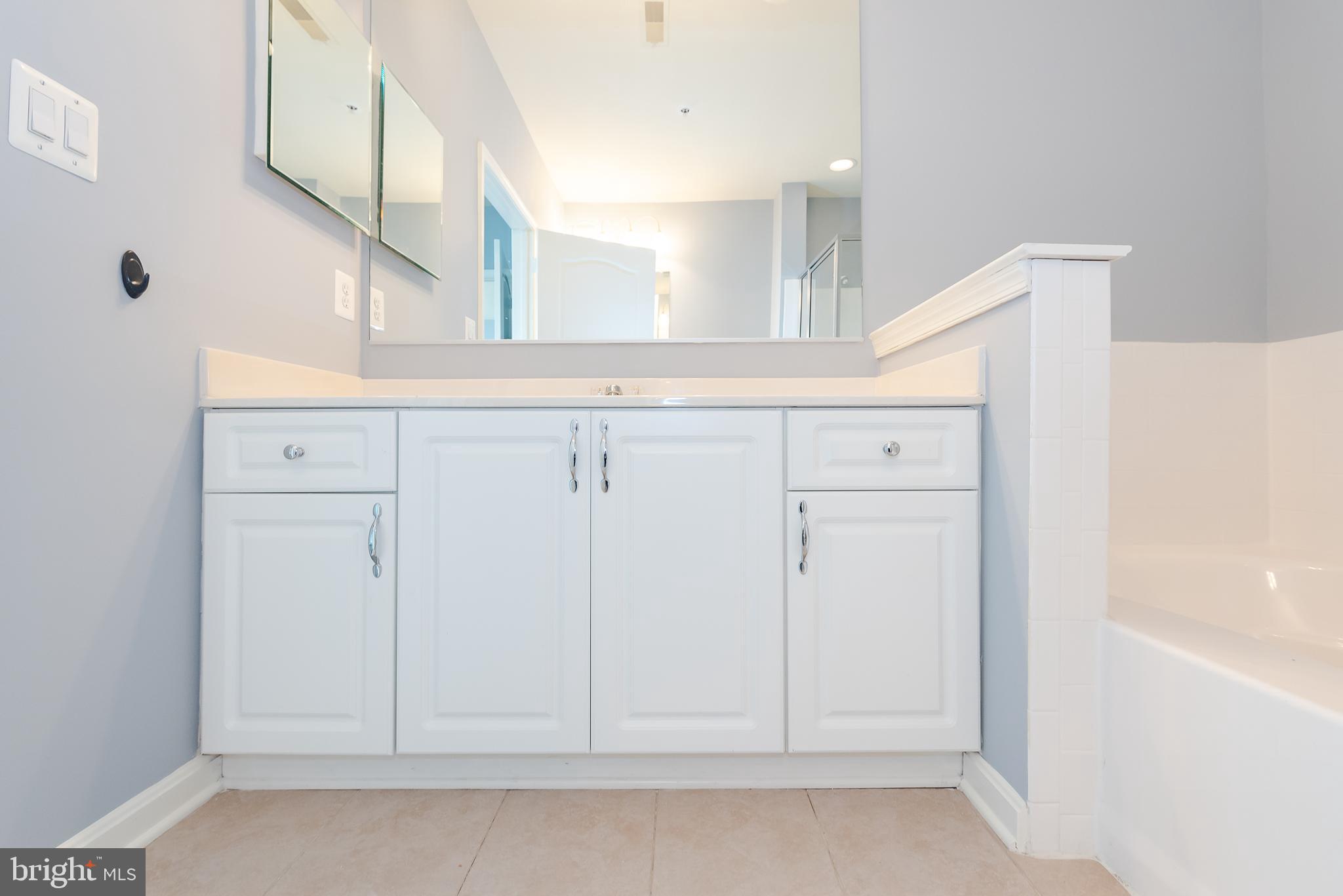 HIGH VIEW - Residential Lease