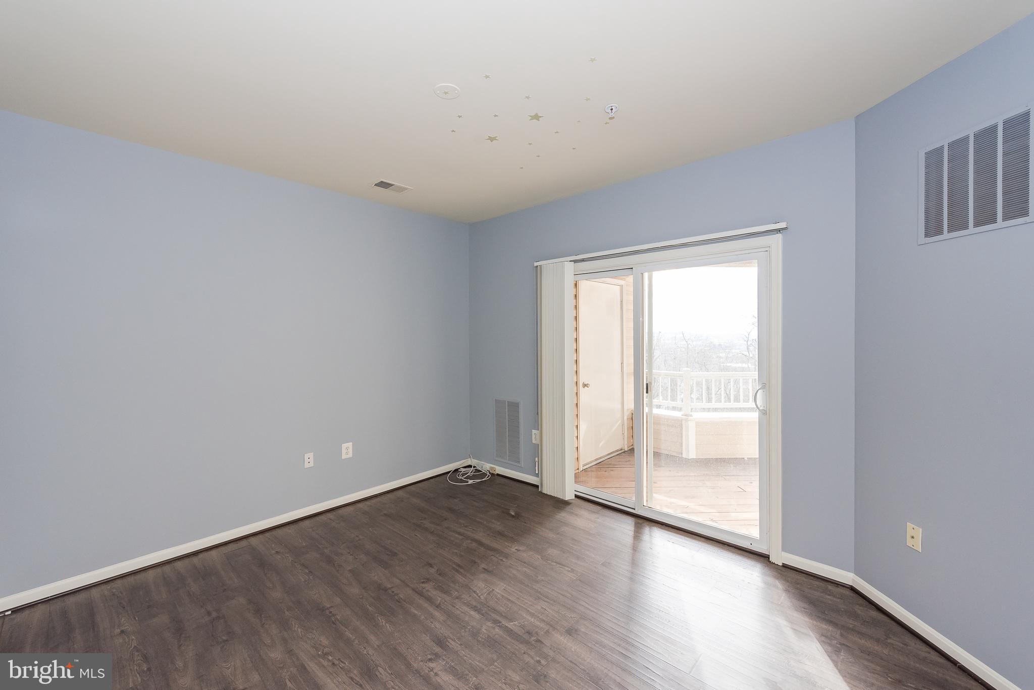 HIGH VIEW - Residential Lease