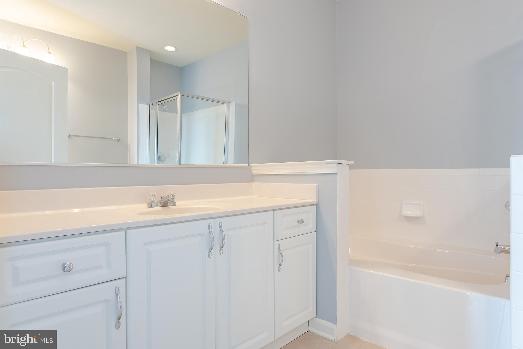 HIGH VIEW - Residential Lease