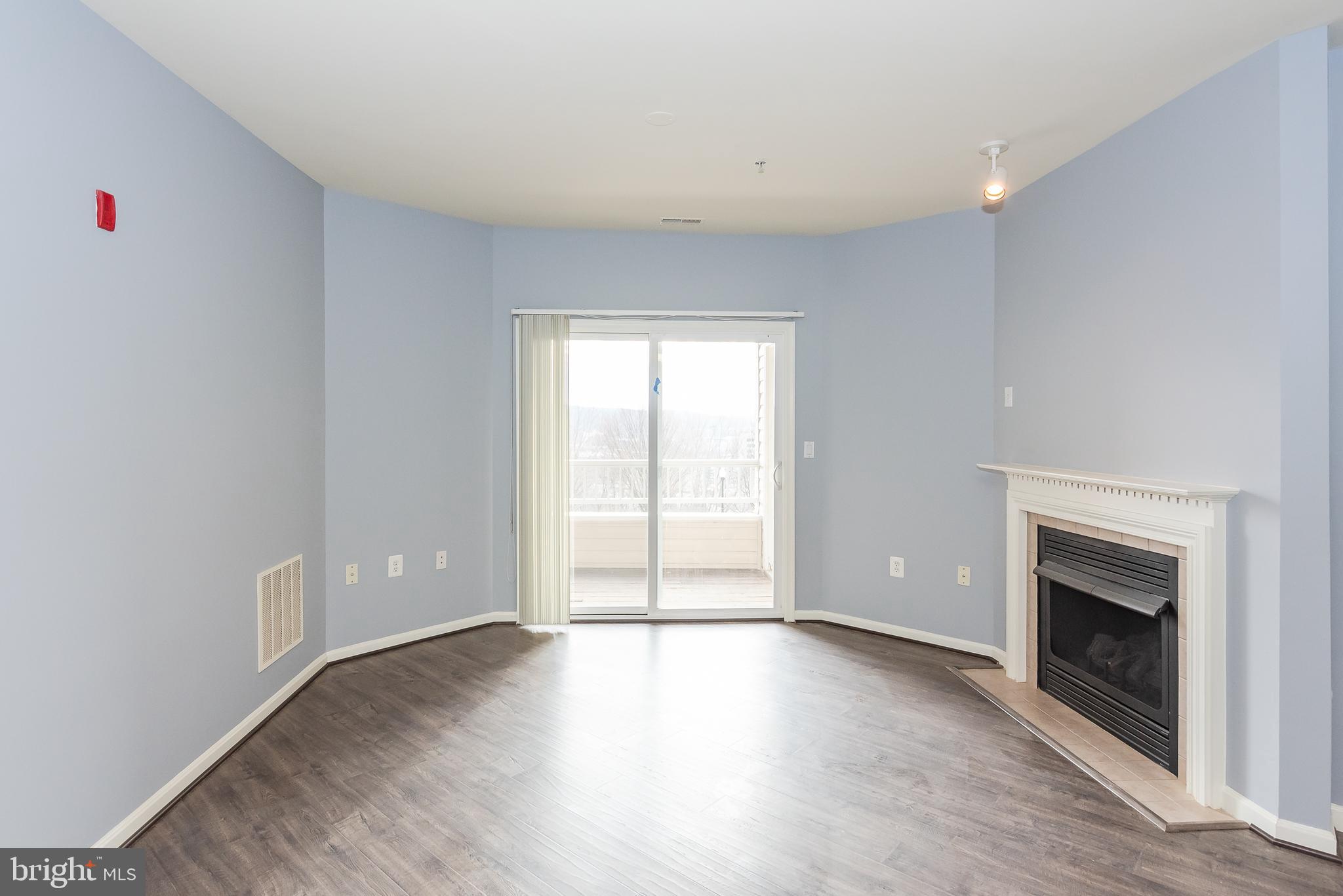 HIGH VIEW - Residential Lease