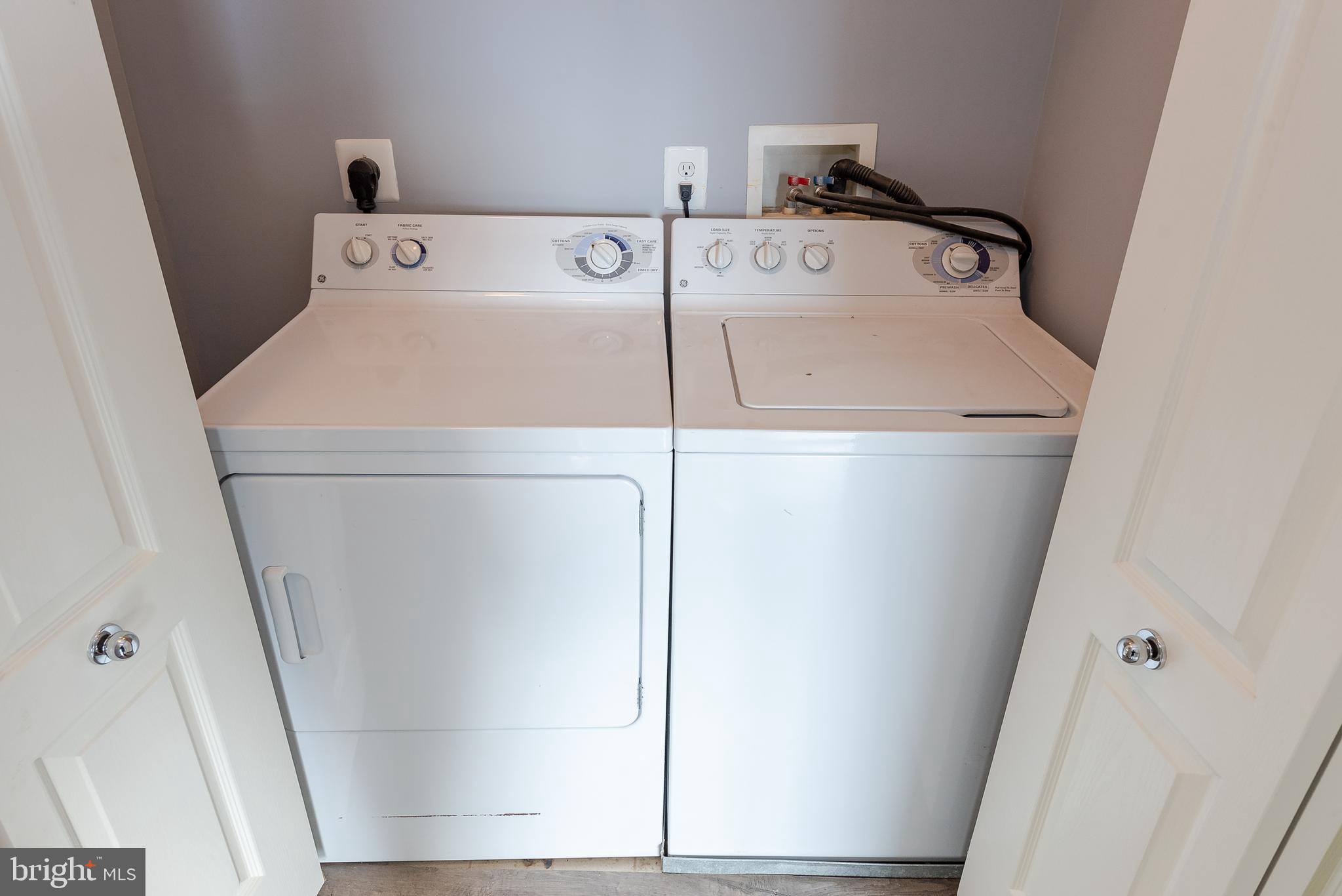 HIGH VIEW - Residential Lease