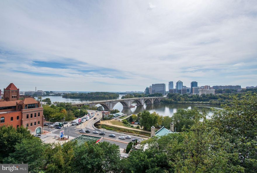One of the BEST views of the Potomac! This gorgeous home has been renovated from the ground up with all the finest finishes & all brand new from gourmet eat-in kitchen to amazing master bedroom & bath suite. Private patio and decks from most level including great rooftop with elevator access. A rare find in Georgetown with garage parking. Redone, elevator, and sweeping views!