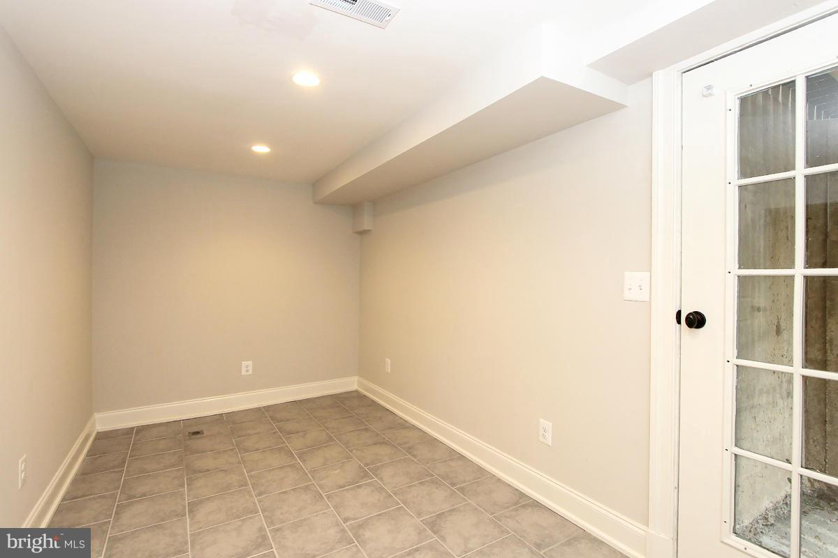 PARKWOOD - Residential