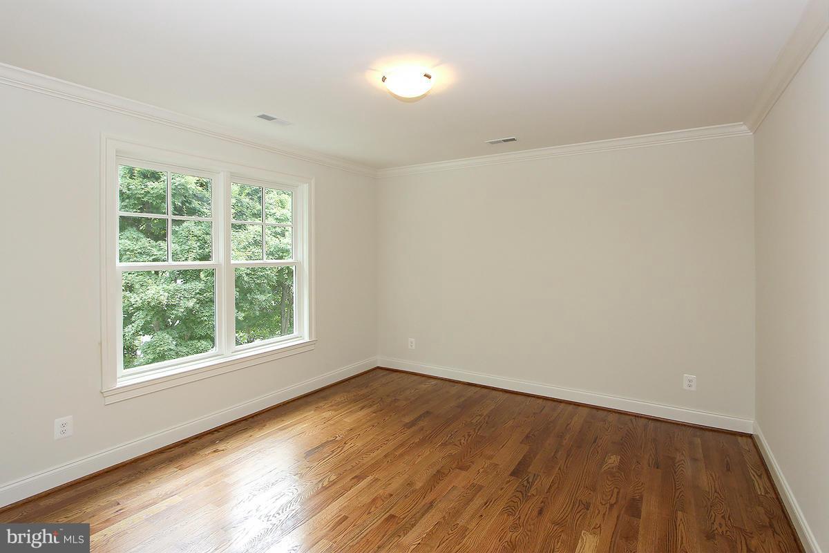 PARKWOOD - Residential