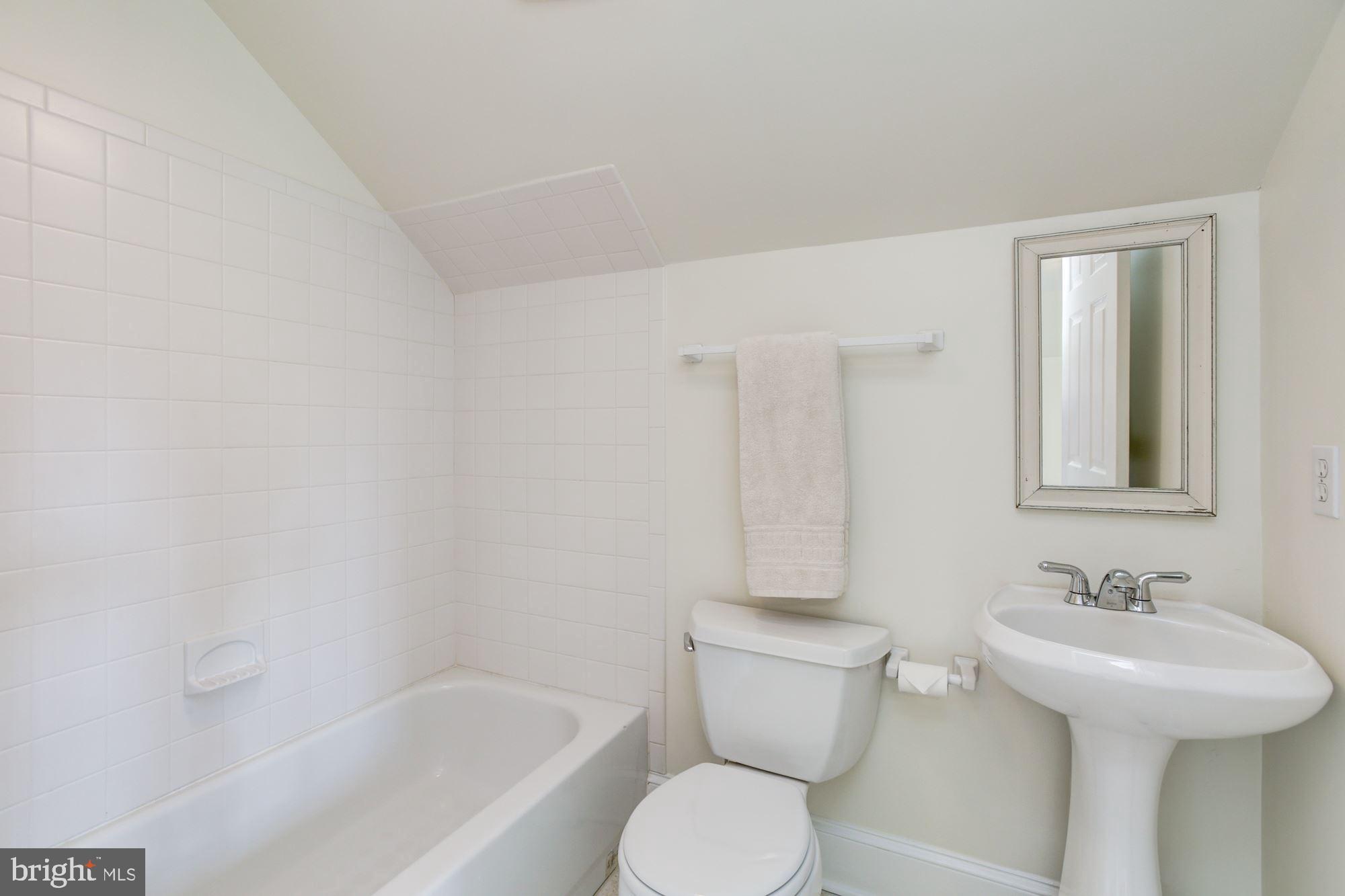 PATERNAL GIFT FARM - Residential