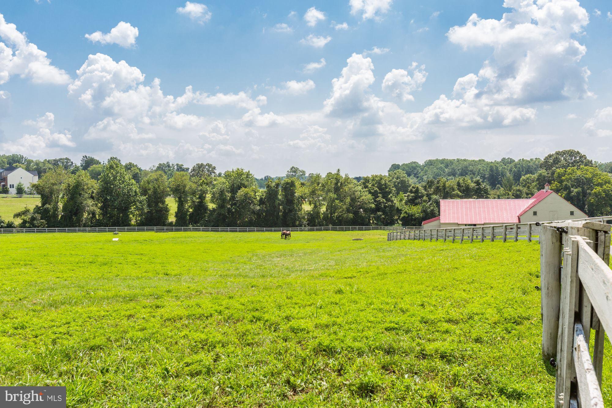 PATERNAL GIFT FARM - Residential