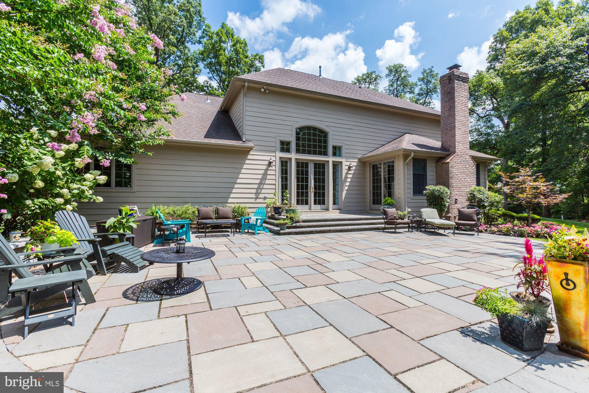 PATERNAL GIFT FARM - Residential