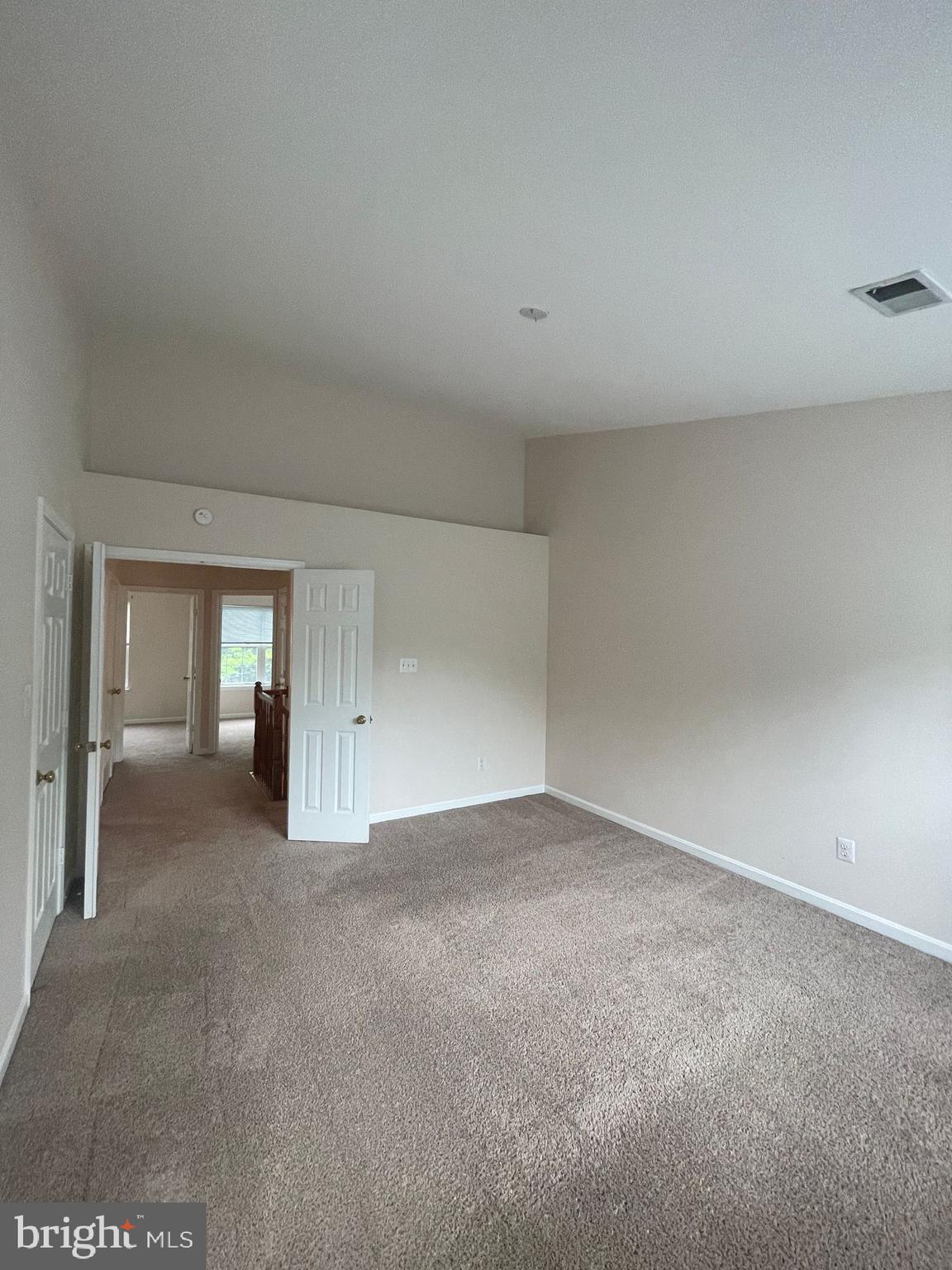 FAIRFAX METRO SQUARE - Residential Lease