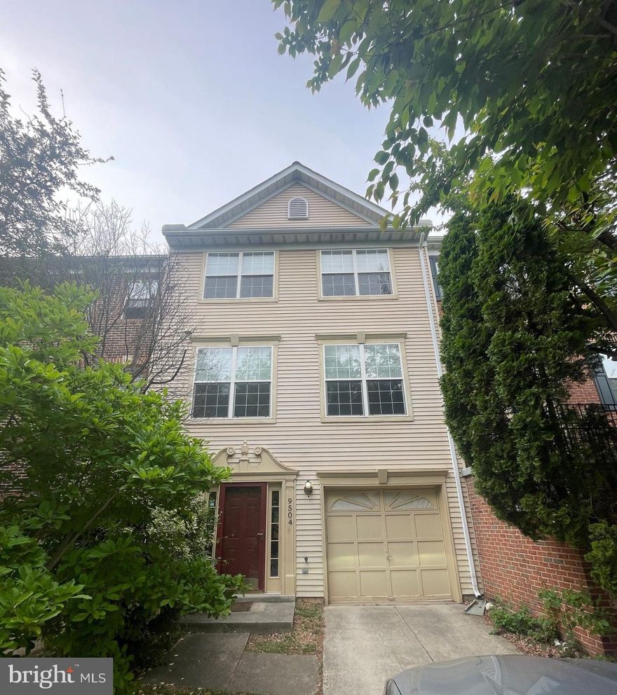 Don’t miss out on this three-level townhouse located in a great location! Three bedrooms, low – maintenance living, with a bathroom on every level, and a washer and dryer located on the third level. Vienna Station is a charming neighborhood with tree-lined streets in a suburban setting. Minutes from the Vienna/Fairfax-GMU Metro Station (Orange Line), along with easy access to I-66 and Route 123 making commuting by car just as convenient. Close proximity to Nottoway Park, Glyndon Park, and W&OD Trail. Your agent must be present for all showings, and all occupants 18 and older must submit an online application.