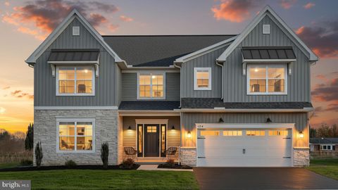 Photo of 124 Morning Drive, EPHRATA, PA 17522 (MLS # PALA2079884)