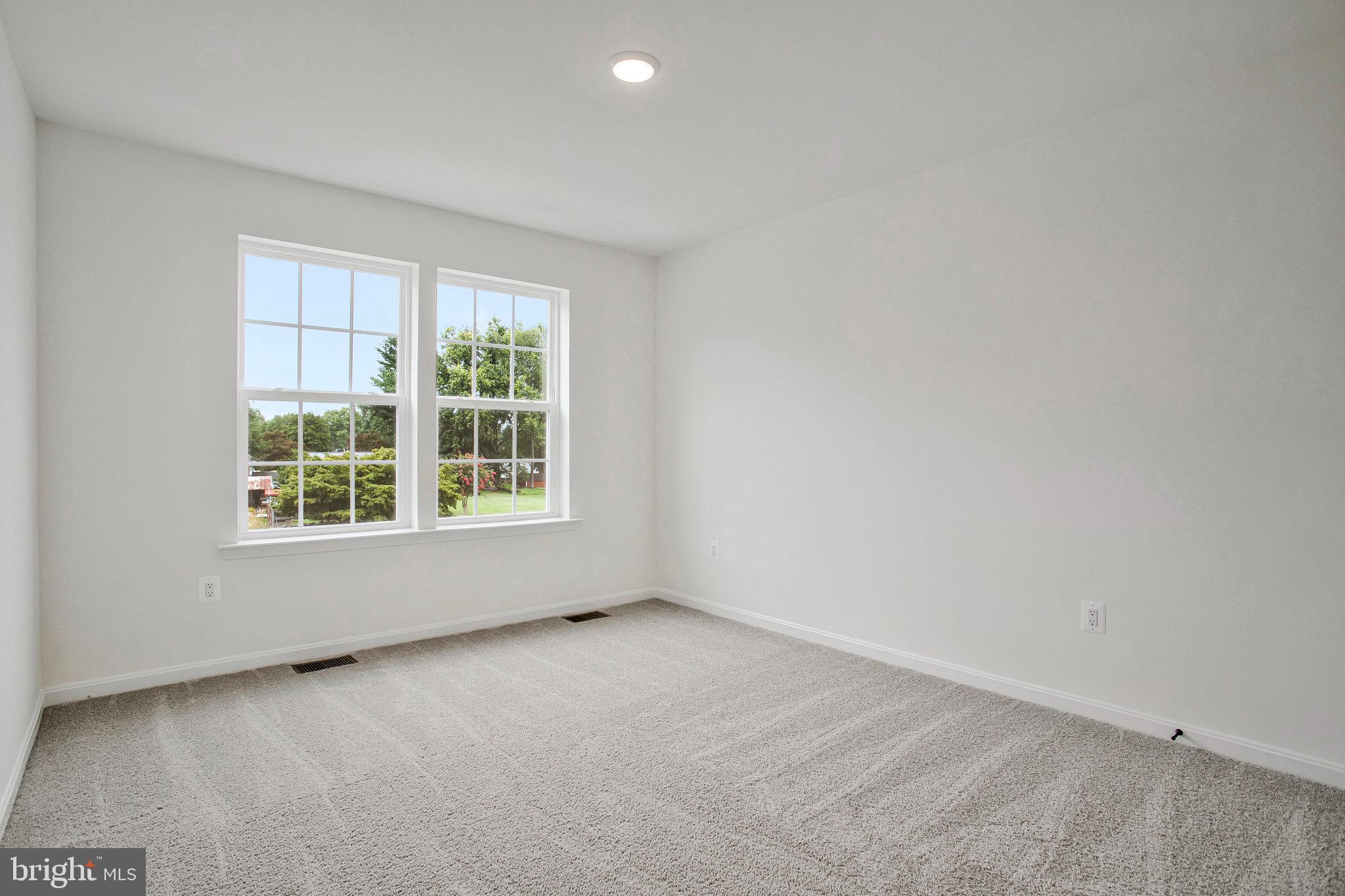 ROBERTS CROSSING - Residential