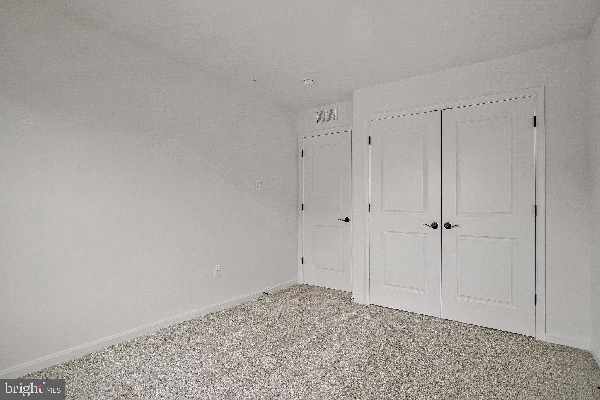 ROBERTS CROSSING - Residential