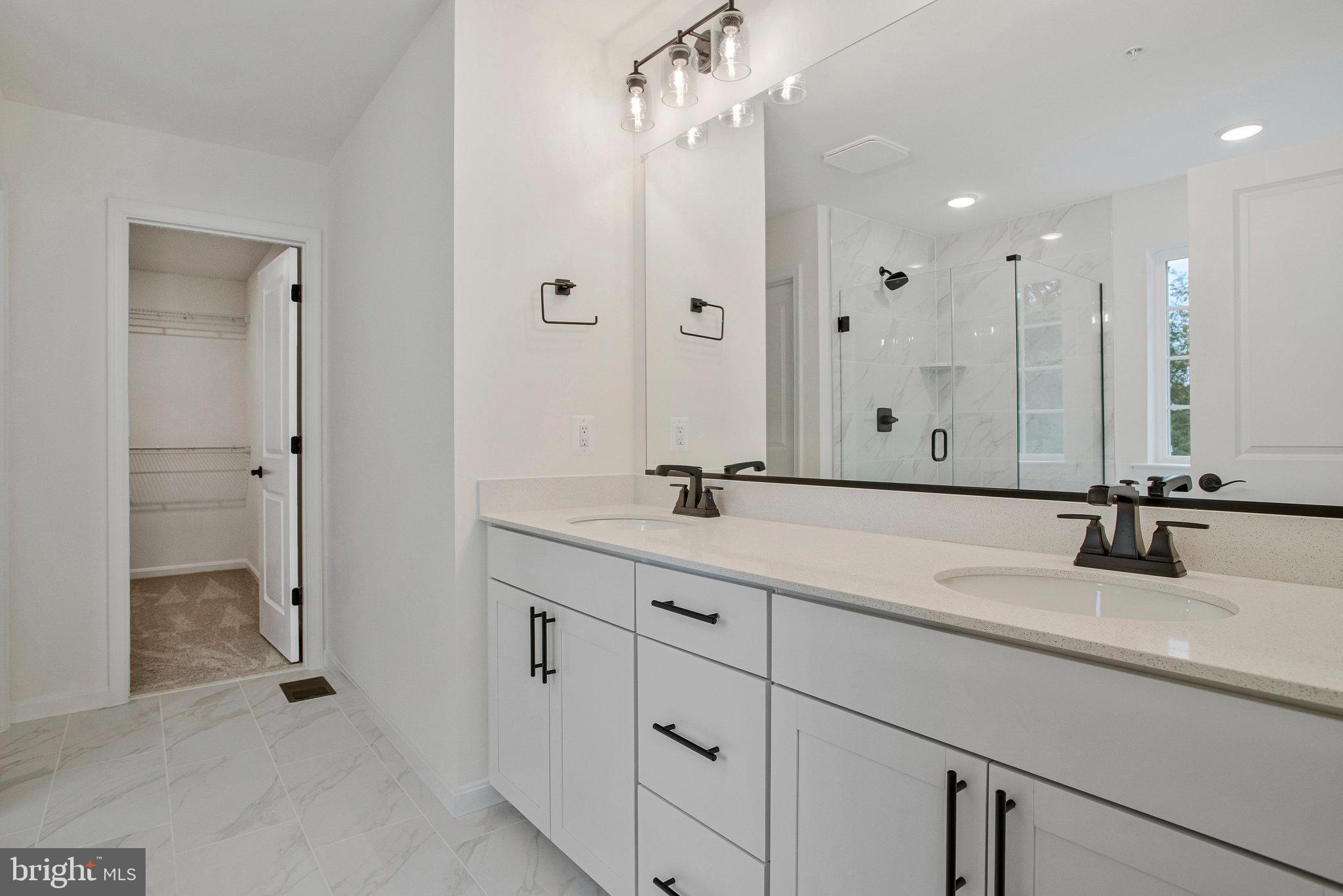 ROBERTS CROSSING - Residential