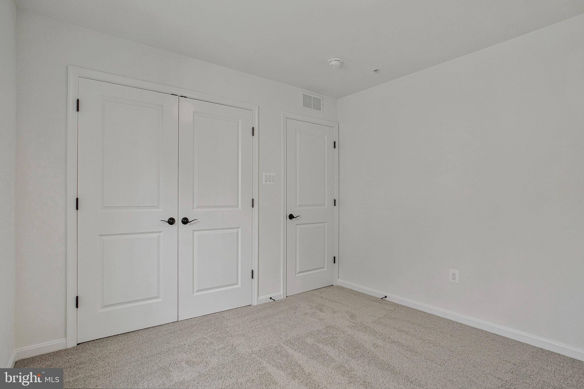 ROBERTS CROSSING - Residential