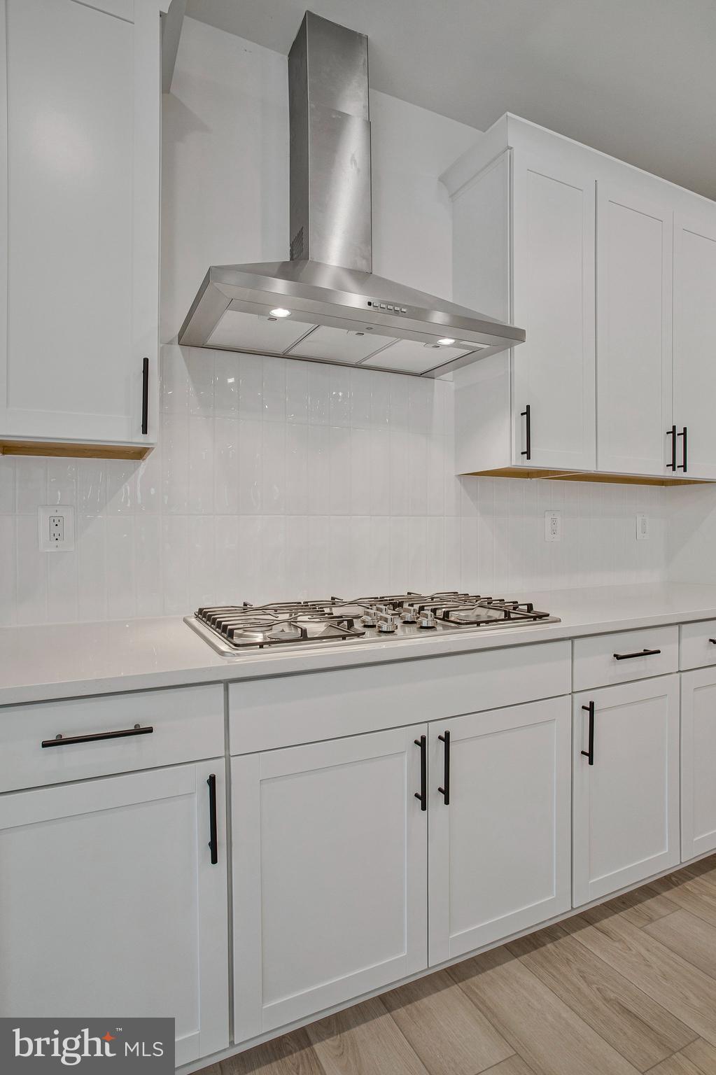 ROBERTS CROSSING - Residential