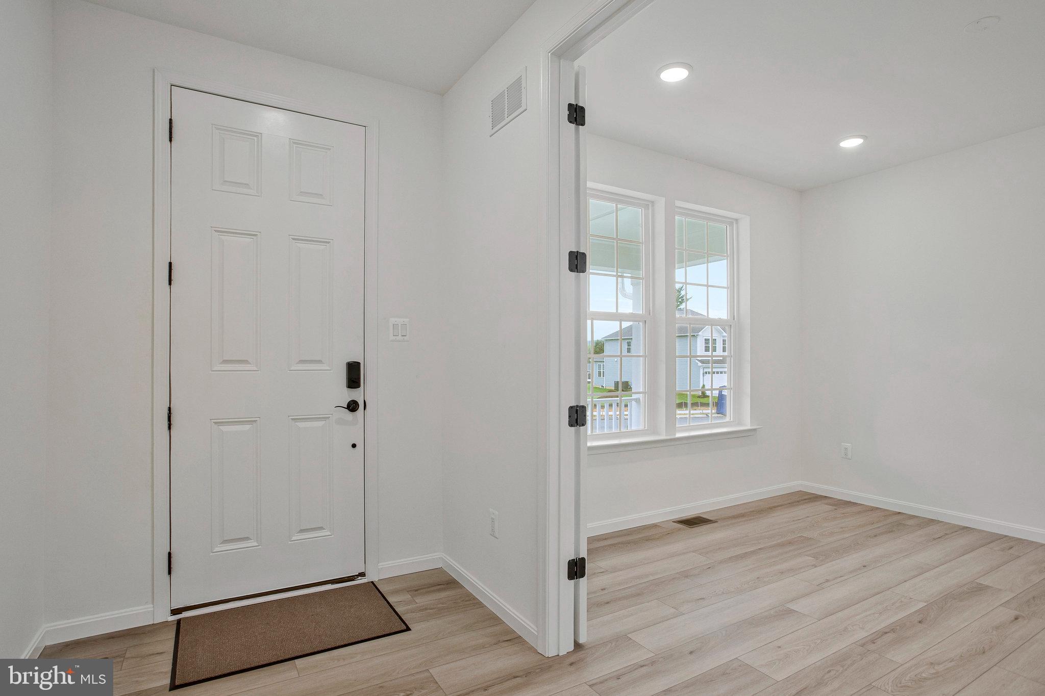 ROBERTS CROSSING - Residential