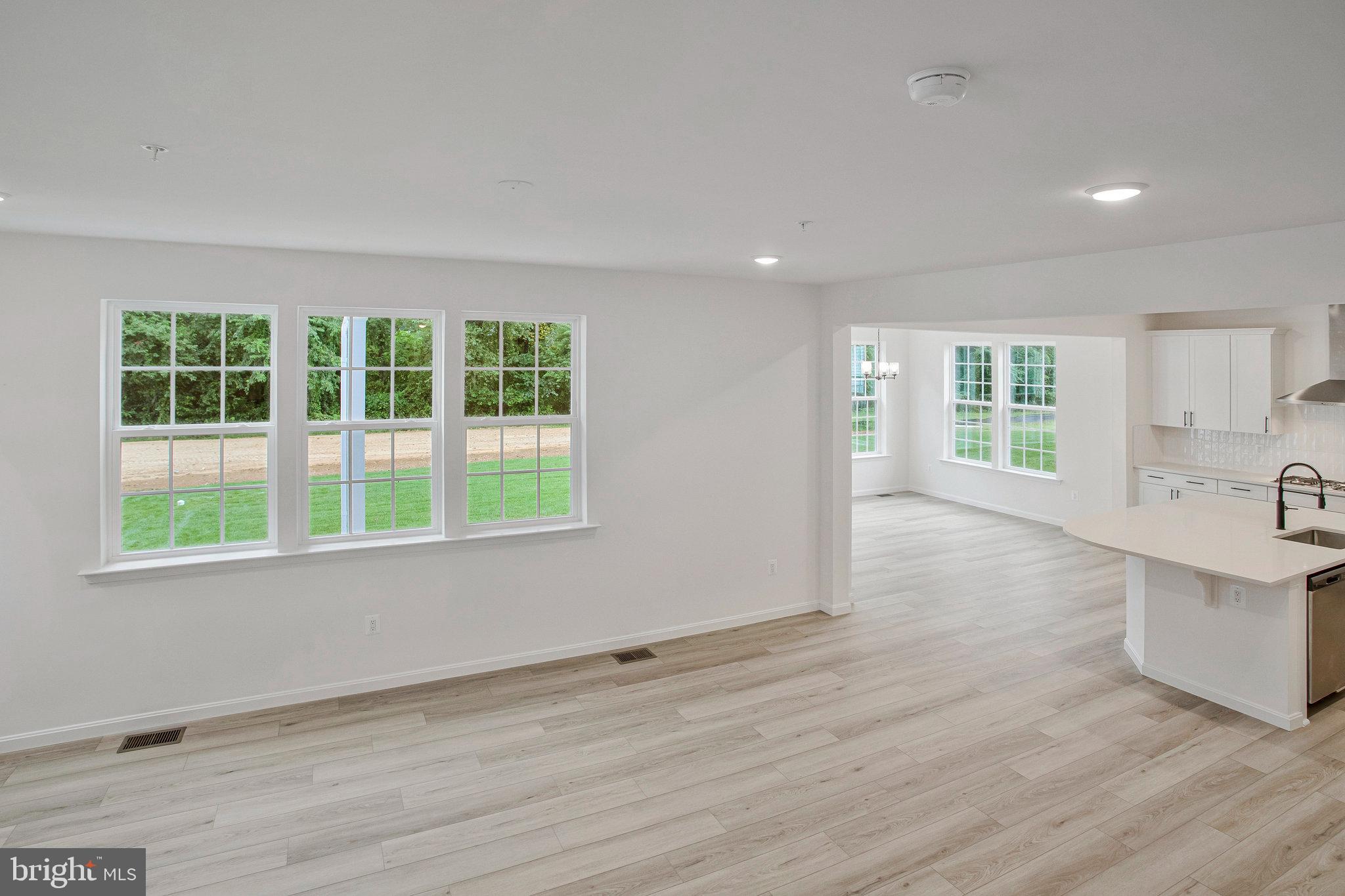 ROBERTS CROSSING - Residential
