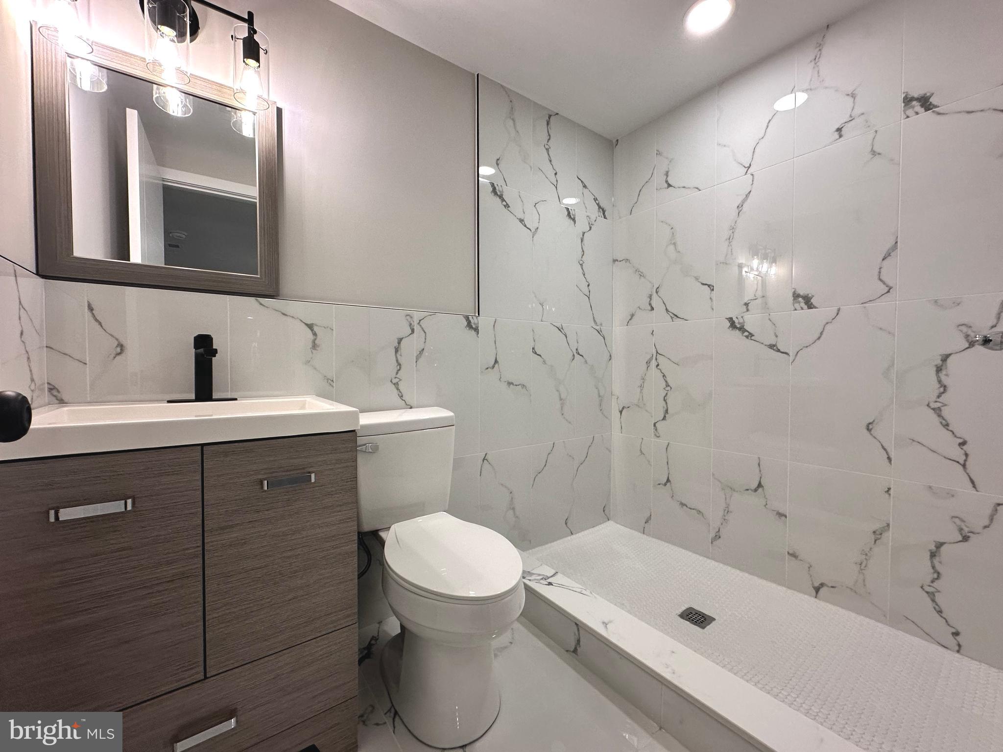 WEST OAK LANE - Residential