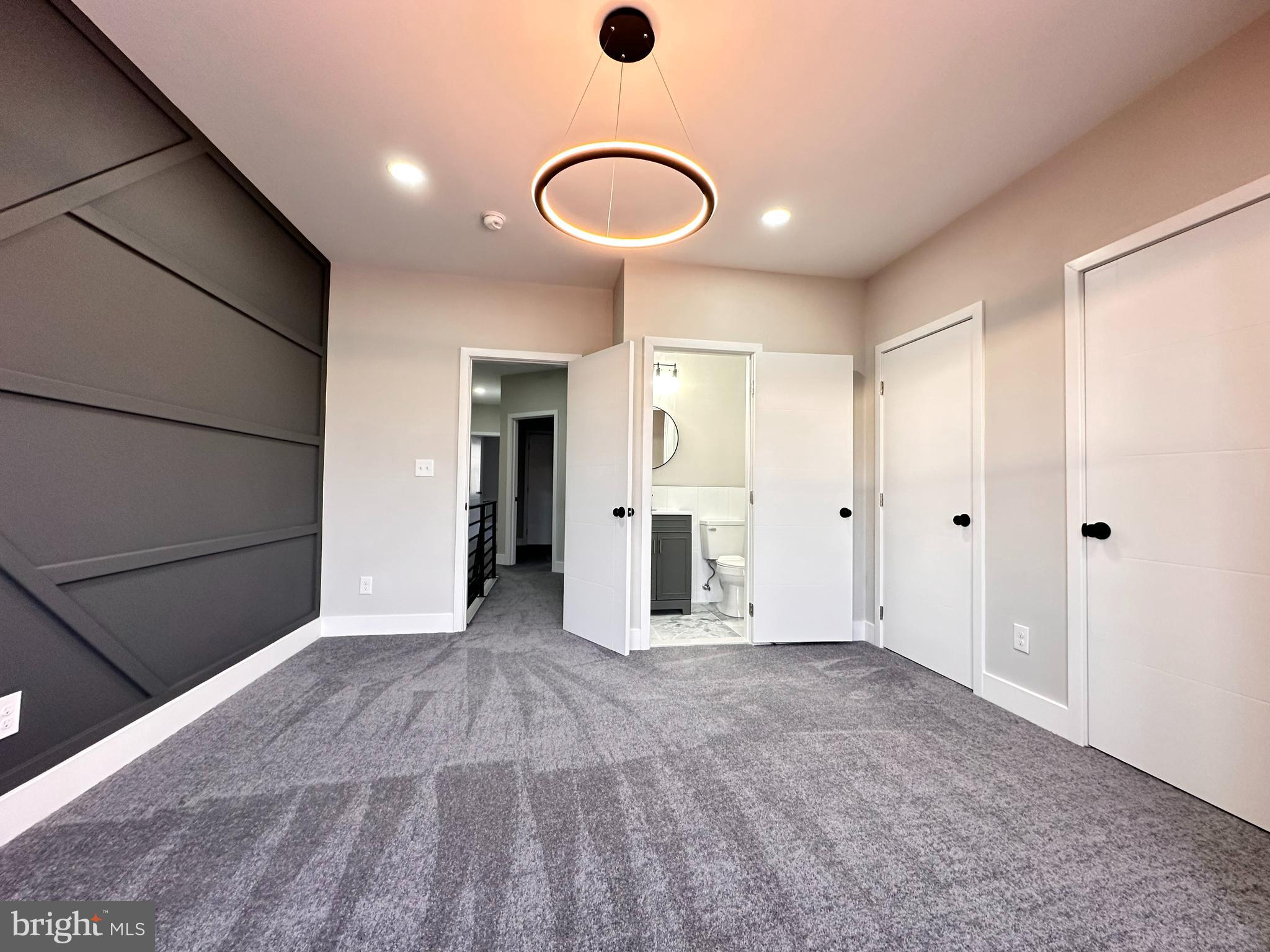 WEST OAK LANE - Residential