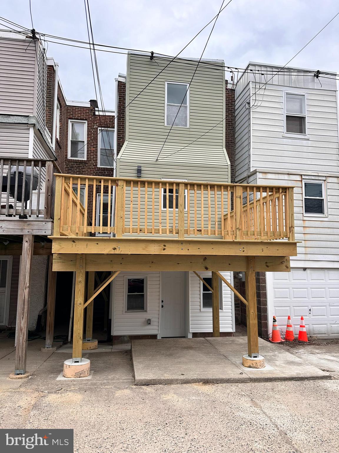 WEST OAK LANE - Residential