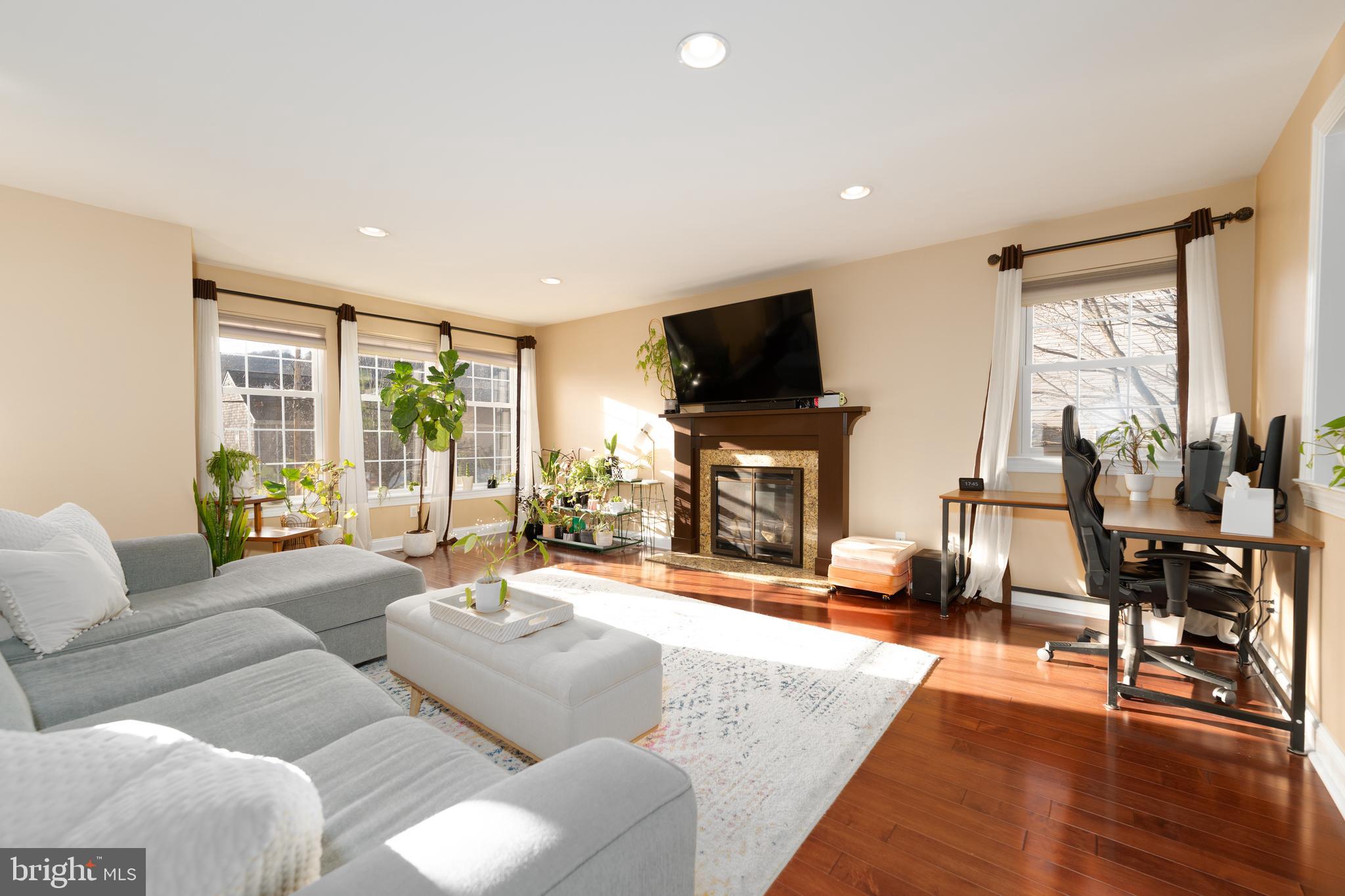 CARRIAGE HOMES OF SA - Residential