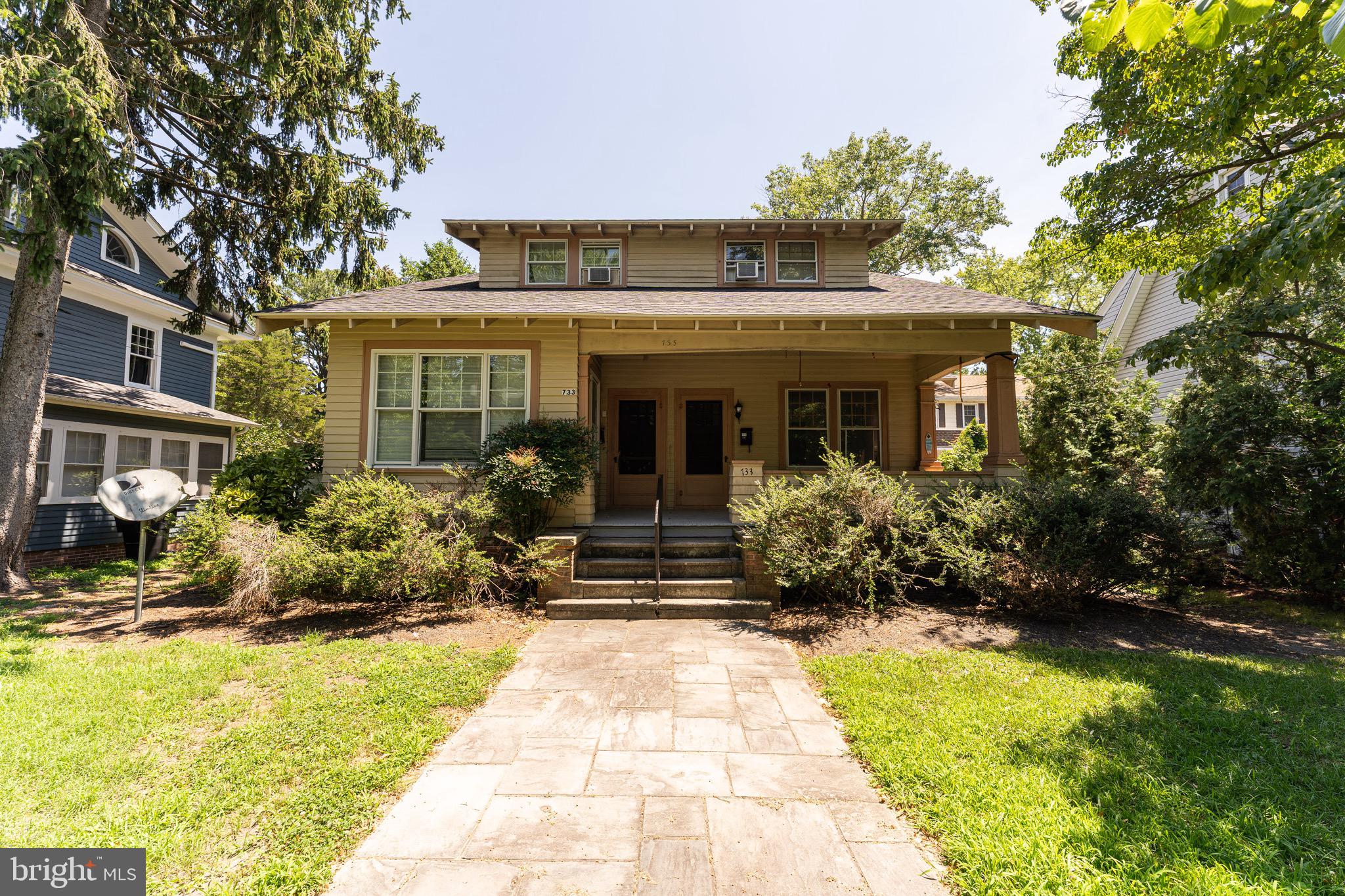733 CAMDEN AVENUE B