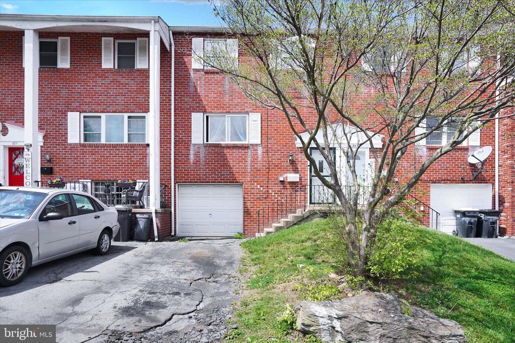 Photo of 839 HILTON DR, LANCASTER, PA 17603 (MLS # PALA2034050)