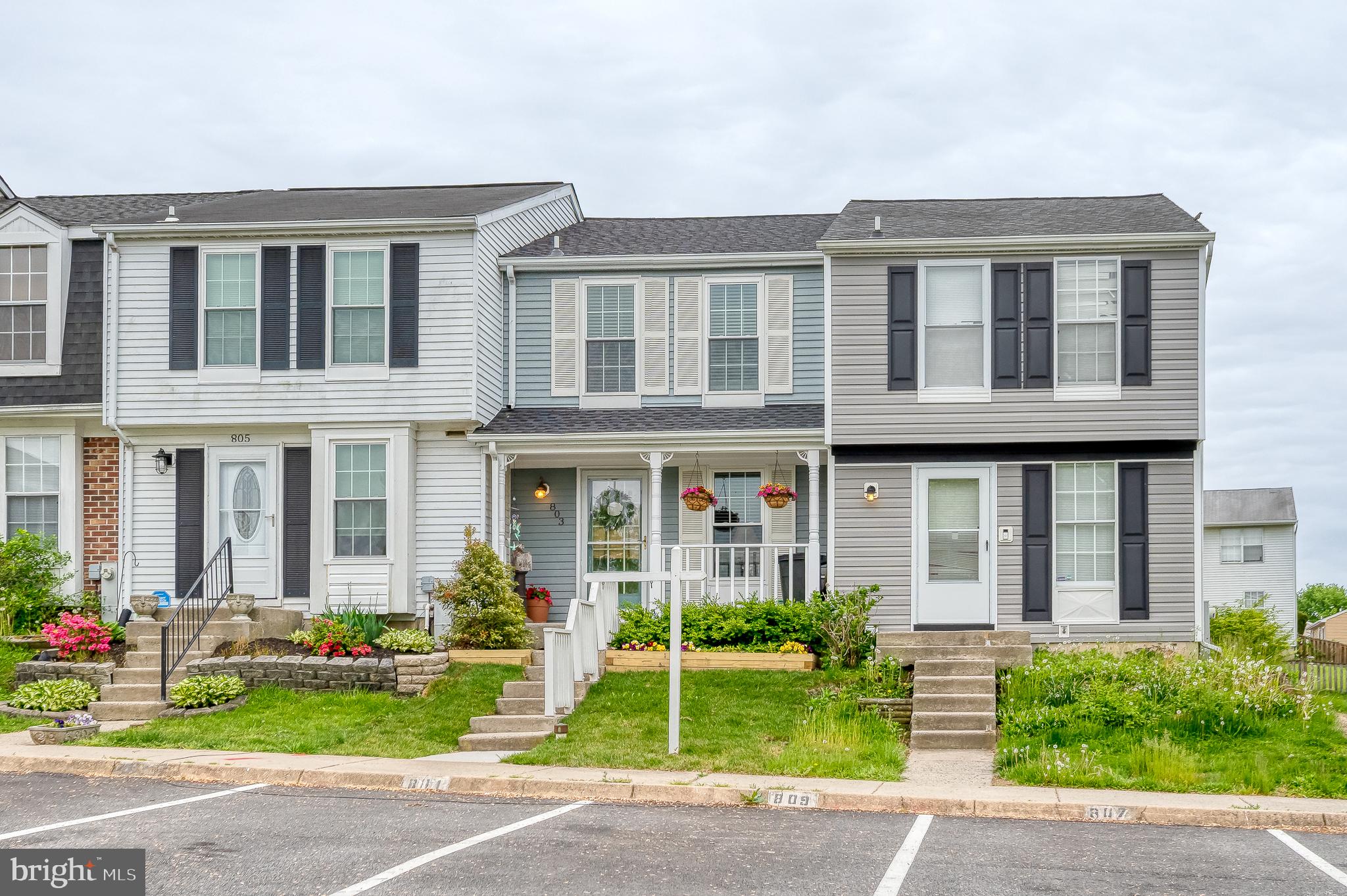 WOODBRIDGE CENTER - Residential