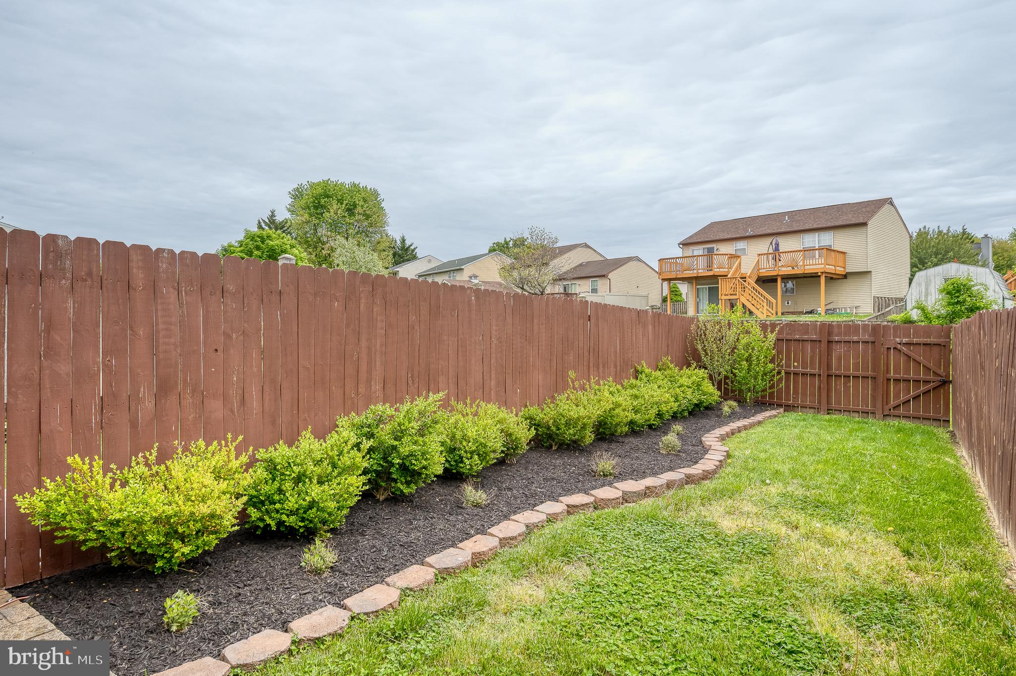 WOODBRIDGE CENTER - Residential